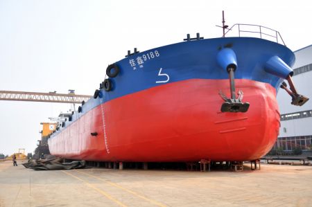 (miniature) Un navire dans une entreprise de construction navale &agrave; Yuanjiang