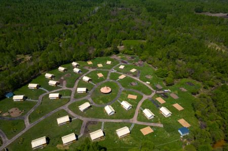 (miniature) Photo a&eacute;rienne du chantier d'un h&ocirc;tel de la soci&eacute;t&eacute; Heilongjiang Yichun forest industry Refco Group Ltd