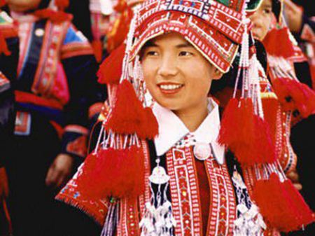 (miniature) Costumes du groupe ethnique Yi