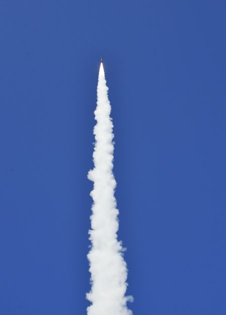 (miniature) La nouvelle fusée porteuse chinoise CERES-1 décolle du centre de lancement de satellites de Jiuquan