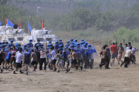 (miniature) Des soldats chinois participent à l'exercice multinational de maintien de la paix Shared Destiny-2021