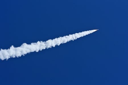 (miniature) Une fusée porteuse commerciale à propergol solide SQX-1 décolle depuis le Centre de lancement de satellites de Jiuquan