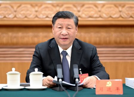 (miniature) Xi Jinping préside la deuxième réunion du présidium du 20e Congrès national du Parti communiste chinois (PCC) au Grand Palais du Peuple