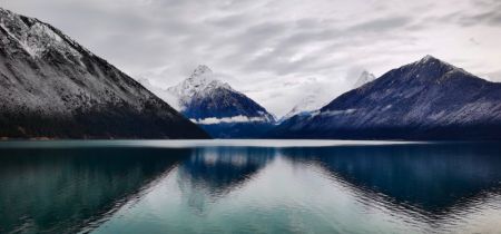 (miniature) Photo prise avec un téléphone portable montrant le lac Basum après la neige