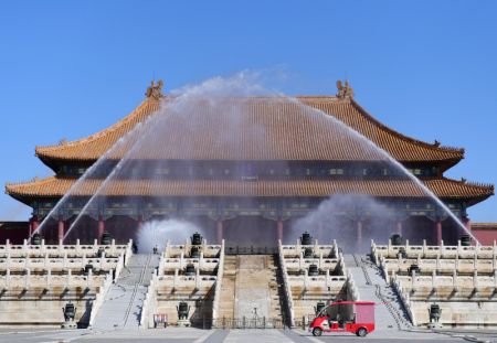 (miniature) Photo prise le 19 septembre 2022 montrant un exercice de lutte contre les incendies au musée du Palais