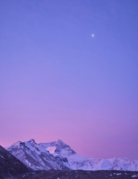 (miniature) Le mont Qomolangma au lever du soleil