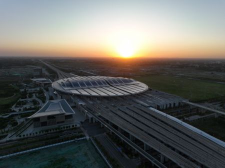 (miniature) Photo a&eacute;rienne de la gare de Xiong'an