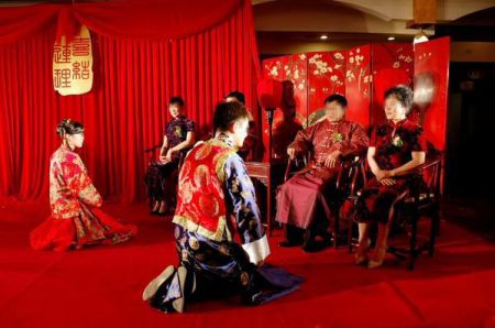 (miniature) 17 étapes du mariage traditionnel chinois chez les Han