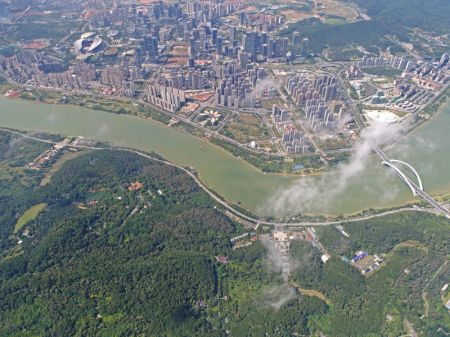 (miniature) Photo a&eacute;rienne du paysage de la rivi&egrave;re Yongjiang