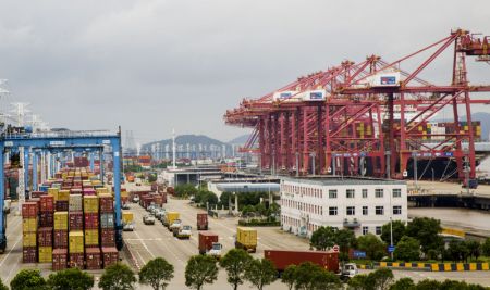 (miniature) Le port Ningbo-Zhoushan