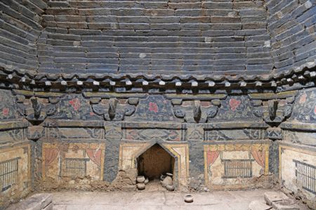 (miniature) Photo non datée fournie par l'Institut provincial d'archéologie du Shanxi des peintures murales dans une chambre funéraire à Luzhou