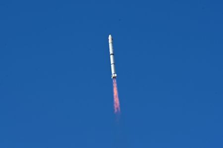 (miniature) Un nouveau satellite de télédétection est lancé par une fusée porteuse Longue Marche-2C depuis le Centre de lancement de satellites de Jiuquan