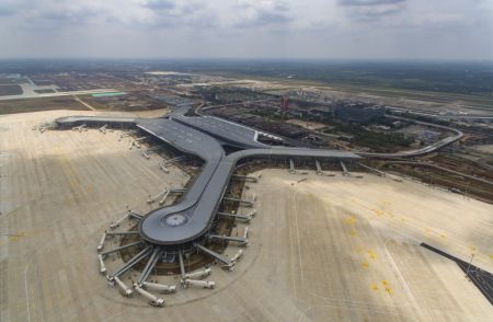 (miniature) Chantier du projet d'expansion de l'a&eacute;roport international Meilan de Haikou