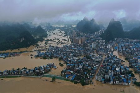 (miniature) Photo aérienne du district inondé de Rongshui