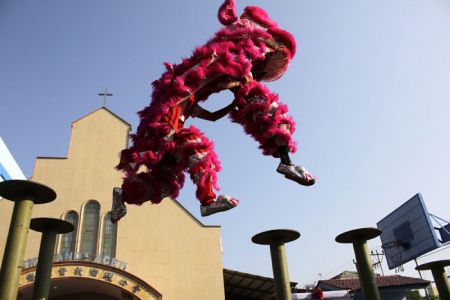 (miniature) PHOTOS. La danse du Lion à travers le monde