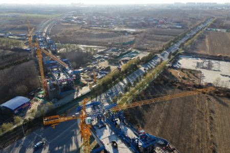 (miniature) Photo aérienne d'un chantier de construction de la section de Sanhe du Chemin de fer interurbain Beijing-Tangshan