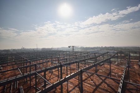 (miniature) Photo a&eacute;rienne prise le 14 janvier 2021 du site de construction d'une base de maintenance de moteurs d'avions &agrave; Haikou