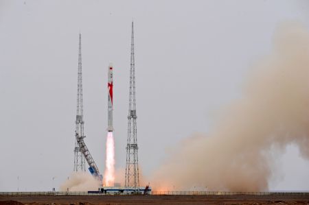 (miniature) La fusée porteuse Zhuque-2 décolle depuis le Centre de lancement de satellites de Jiuquan