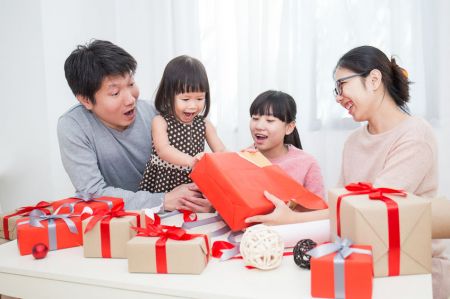 (miniature) Offrir un cadeau à un Chinois