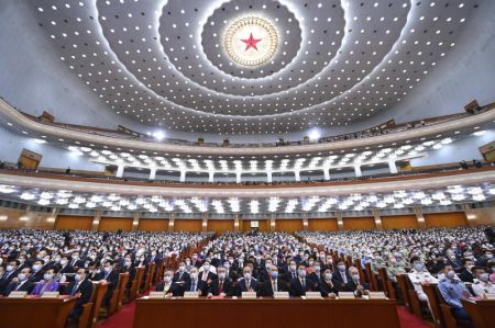 (miniature) Réunion de clôture de la troisième session de la 13e Assemblée populaire nationale (APN)