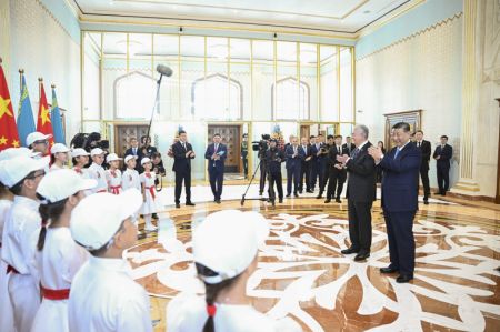 (miniature) Le président chinois Xi Jinping arrive le 2 juillet 2024 à Astana