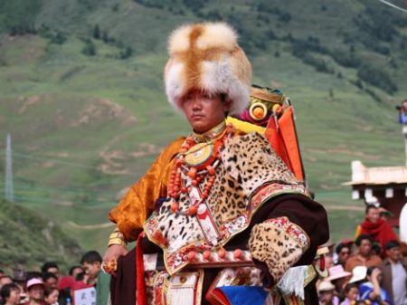 (miniature) Costumes des tibétains Kangba