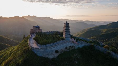 (miniature) La passe de Yanmen dans le district de Daixian de la province chinoise du Shanxi (nord)