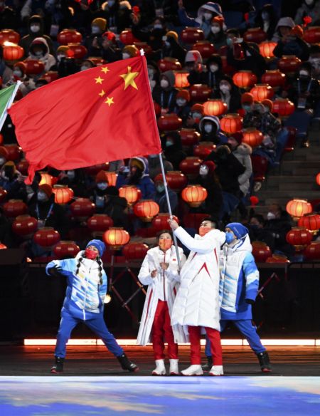 (miniature) Les porte-drapeaux de la délégation chinoise