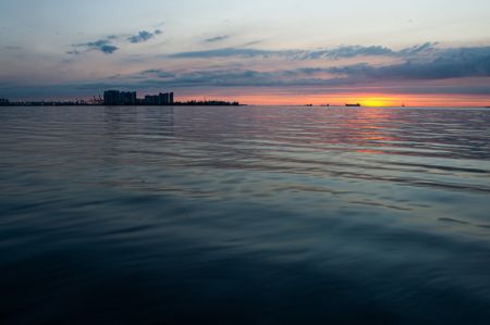 (miniature) Paysage du coucher du soleil après la pluie à Haikou