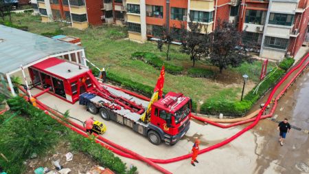 (miniature) Des installations de drainage &agrave; l'ext&eacute;rieur d'un parking souterrain &agrave; Zhuozhou