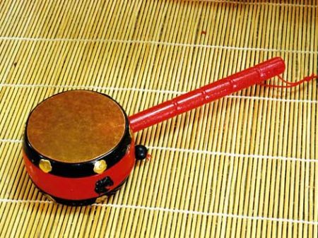 (miniature) hochet-tambour