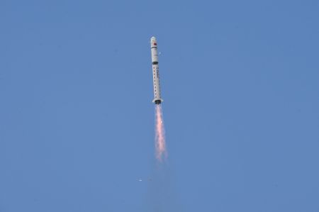 (miniature) Une fus&eacute;e porteuse Longue Marche-2D