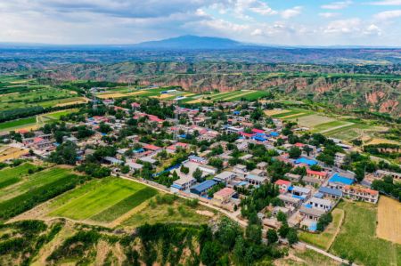 (miniature) Vue aérienne du village de Guanque de la ville de Linfen