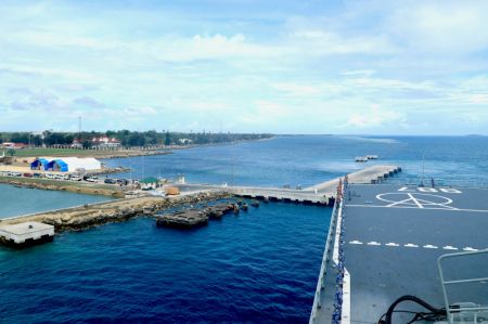 (miniature) Une flottille de la Marine de l'Armée populaire de libération (APL) de la Chine quitte le port de Nuku' alofa