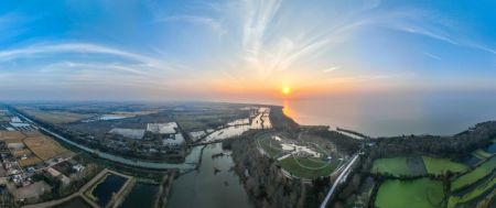 (miniature) Photo a&eacute;rienne du panorama du lac Hongze &agrave; Huai'an