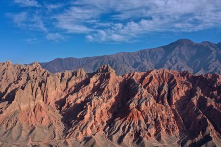 (miniature) Vue aérienne de reliefs Danxia