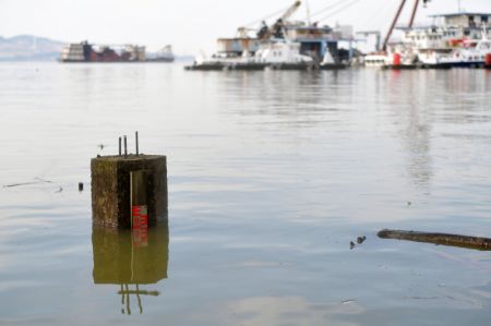 (miniature) Le niveau d'eau de la station hydrologique de Xingzi du lac Poyang dépasse son record enregistré en 1998