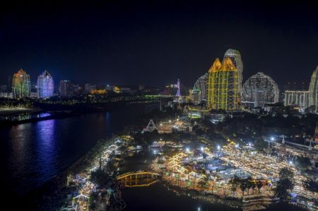 (miniature) Vue sur le marché nocturne Starlight dans la ville de Jinghong de la préfecture autonome Dai de Xishuangbanna