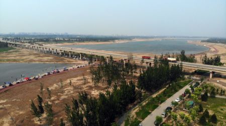 (miniature) Photo aérienne de la phase III du projet de restauration de la rivière Hutuo