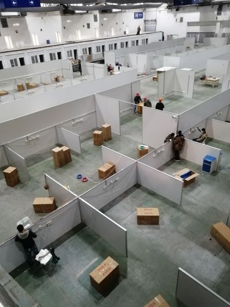 (miniature) Construction d'un hôpital temporaire au Centre international des expositions et des congrès de Changchun