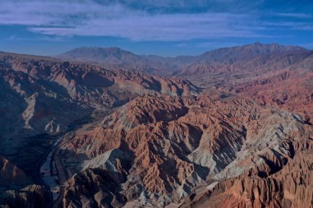 (miniature) Vue aérienne de reliefs Danxia