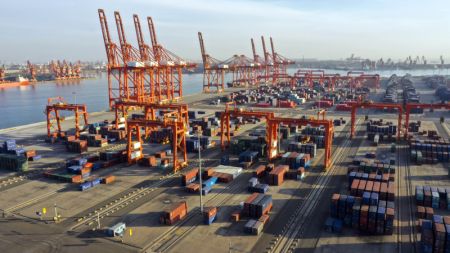 (miniature) Photo aérienne du terminal à conteneurs de la zone portuaire de Jingtang du port de Tangshan