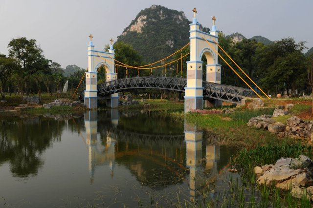 Une copie du pont suspendu de Cincinnati en Chine