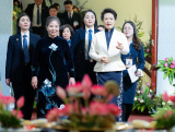 Photos : Peng Liyuan visite le Muse des Femmes du Vietnam