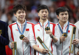 Photos JO de Paris 2024 : la mdaille d'or dcroche par l'quipe masculine chinoise de tennis de table