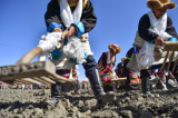 Photos Chine : c�r�monie des labours de printemps au Tibet
