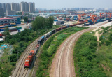Photos : Un total de 7.572 trains de fret Chine-Europe envoy� depuis Zhengzhou en dix ans