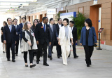 Photos : Peng Liyuan assiste  une activit d'changes culturels et sportifs entre jeunes Chinois et Amricains  Pkin