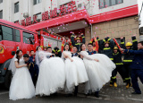 Photos : Mariage de groupe des pompiers  Shanghai