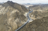Photos Chine : mise en service de la troisime autoroute reliant le Xinjiang  l'extrieur de la rgion